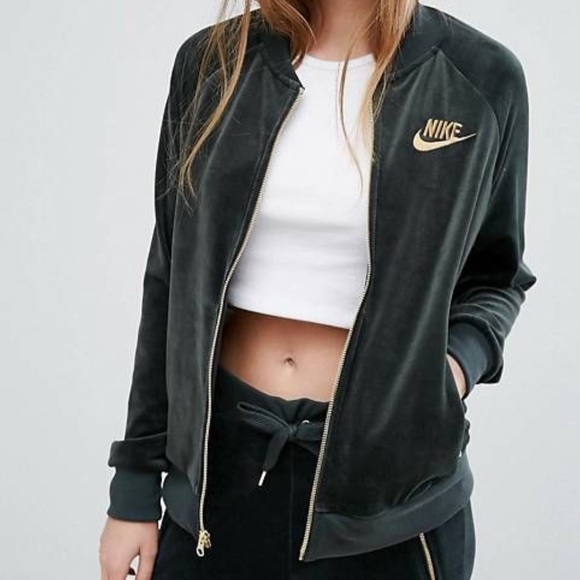 nike velour jacket